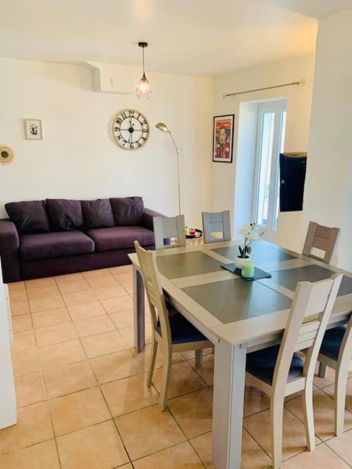 Holiday home Aubiacais 10 Personnes *